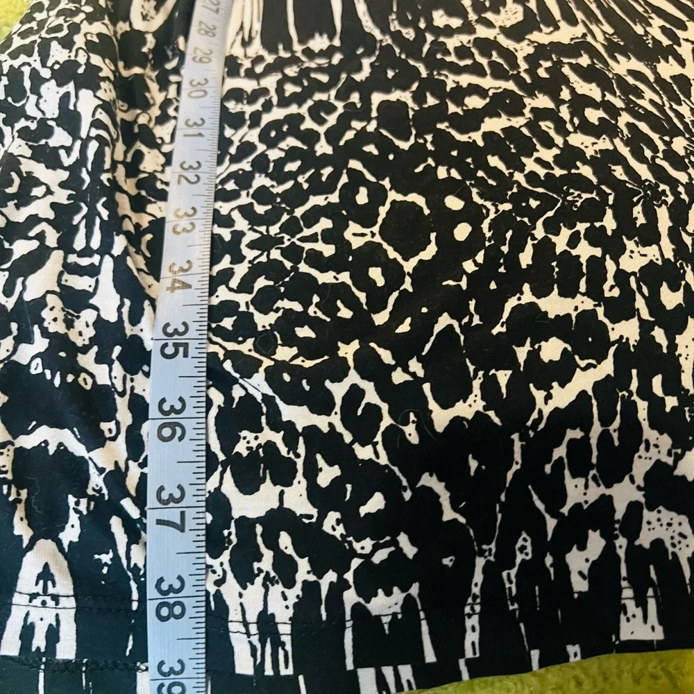 LASCANA Sleeveless Smocked Waist Wrap Dress Abstract Print US 10 NWT - Picture 8 of 12